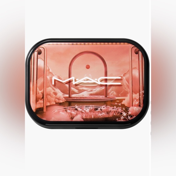 New MAC Connect in Color 6 Pan-eyeshadow palette a Embedded Burgundy - Picture 8 of 9